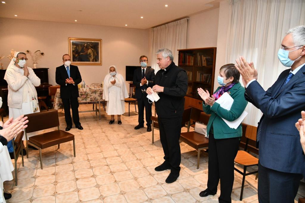 Papa Francesco  affida alla Comunità di Sant'Egidio una casa per accogliere i rifugiati dei corridoi umanitari. Un gesto di generosità verso i migranti di cui siamo profondamente grati